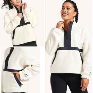 NWT Peloton Sherpa 1/2 Zip Pullover in Cream and Black XXL
